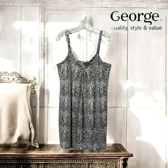 George Other - NWOT George, Snakeskin Print Nightgown, XL, Black & Grey 🌙